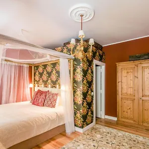 Luxa Charm House By Lovelystay Apartment